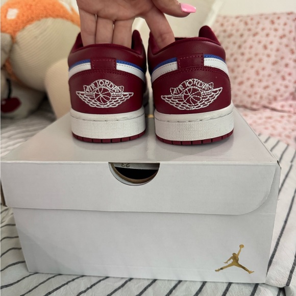 Woman's low dunks - Picture 5 of 7